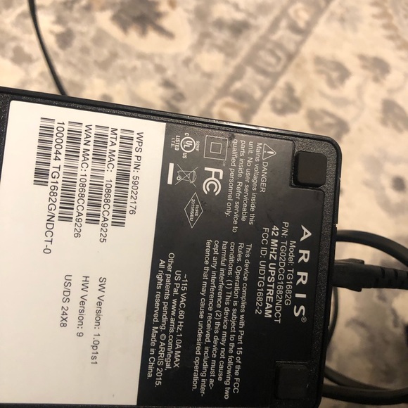 Xfinity Arris TG1682G Dual Band Wireless 802.11ac Cable Modem Router w/ Cord - Picture 12 of 16